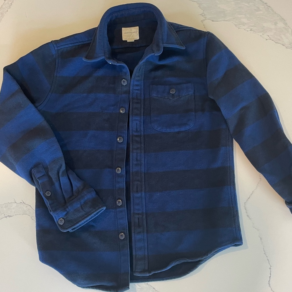 Oversized men’s fleece button down
